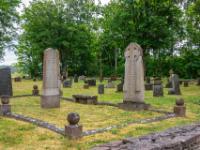 Friedhof neben der Kirche in Buttle